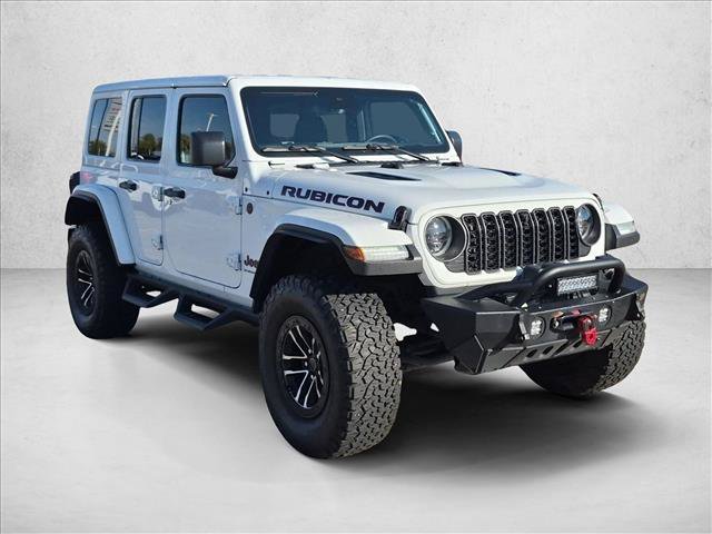 Used 2024 Jeep Wrangler Unlimited Rubicon AWD/4WD image 3