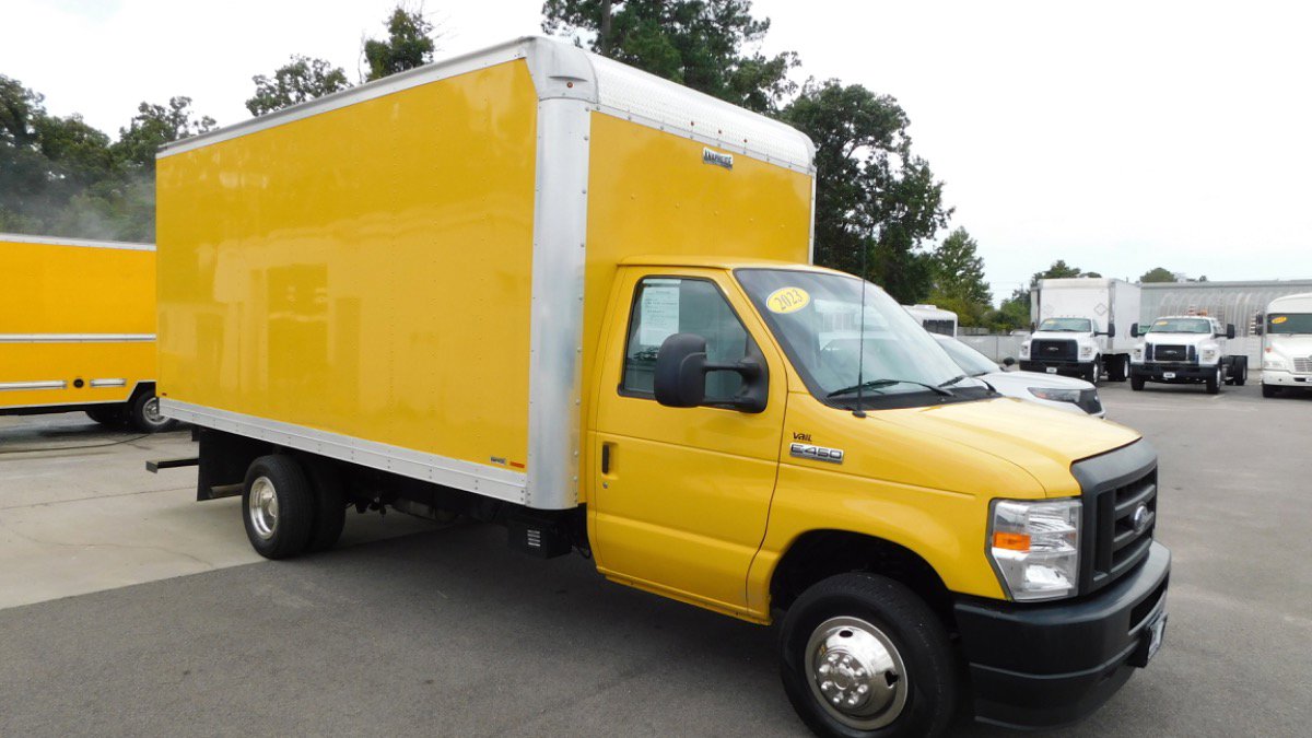 Used 2023 Ford E-450 and Econoline 450 Super Duty w/ Power Windows & Locks Group image 1