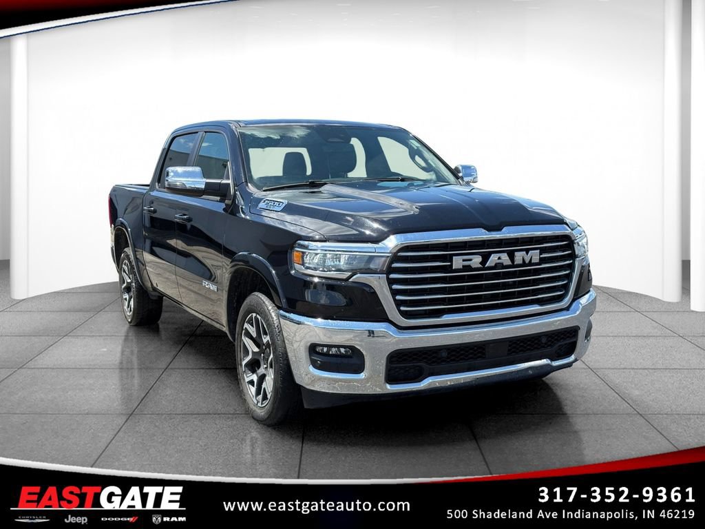 Used 2025 RAM 1500 Laramie AWD/4WD image 1