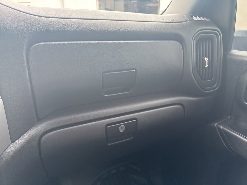 Used 2023 GMC Sierra 3500 Pro w/ Convenience Package image 26