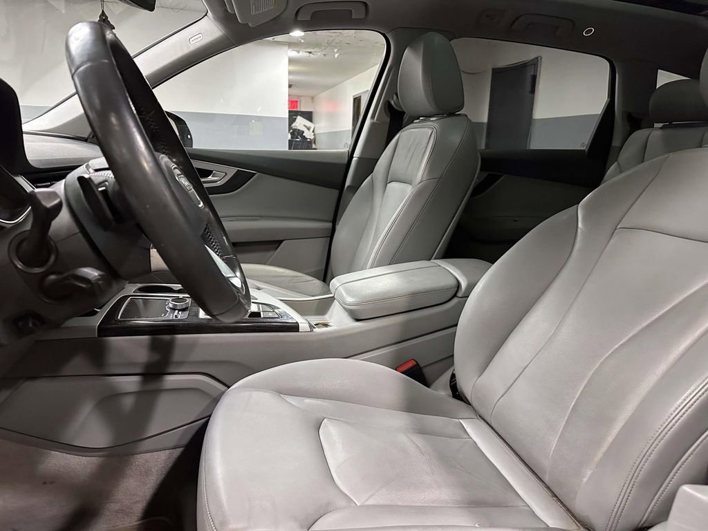 Used 2019 Audi Q7 2.0T Premium w/ Convenience Package image 11