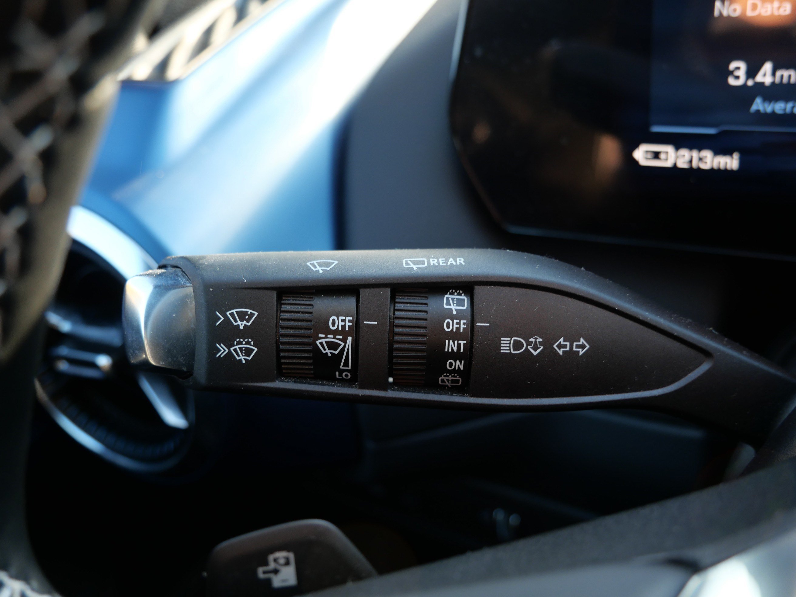 Used 2025 Chevrolet Equinox EV LT AWD/4WD image 30