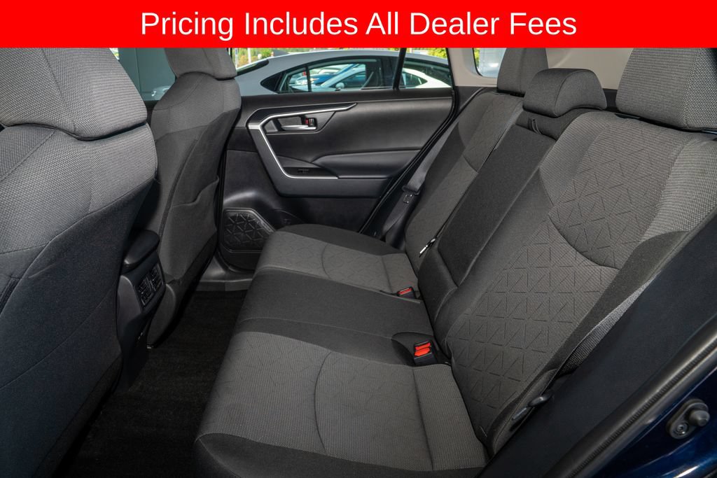 Used 2024 Toyota RAV4 XLE w/ Convenience Package FWD image 9