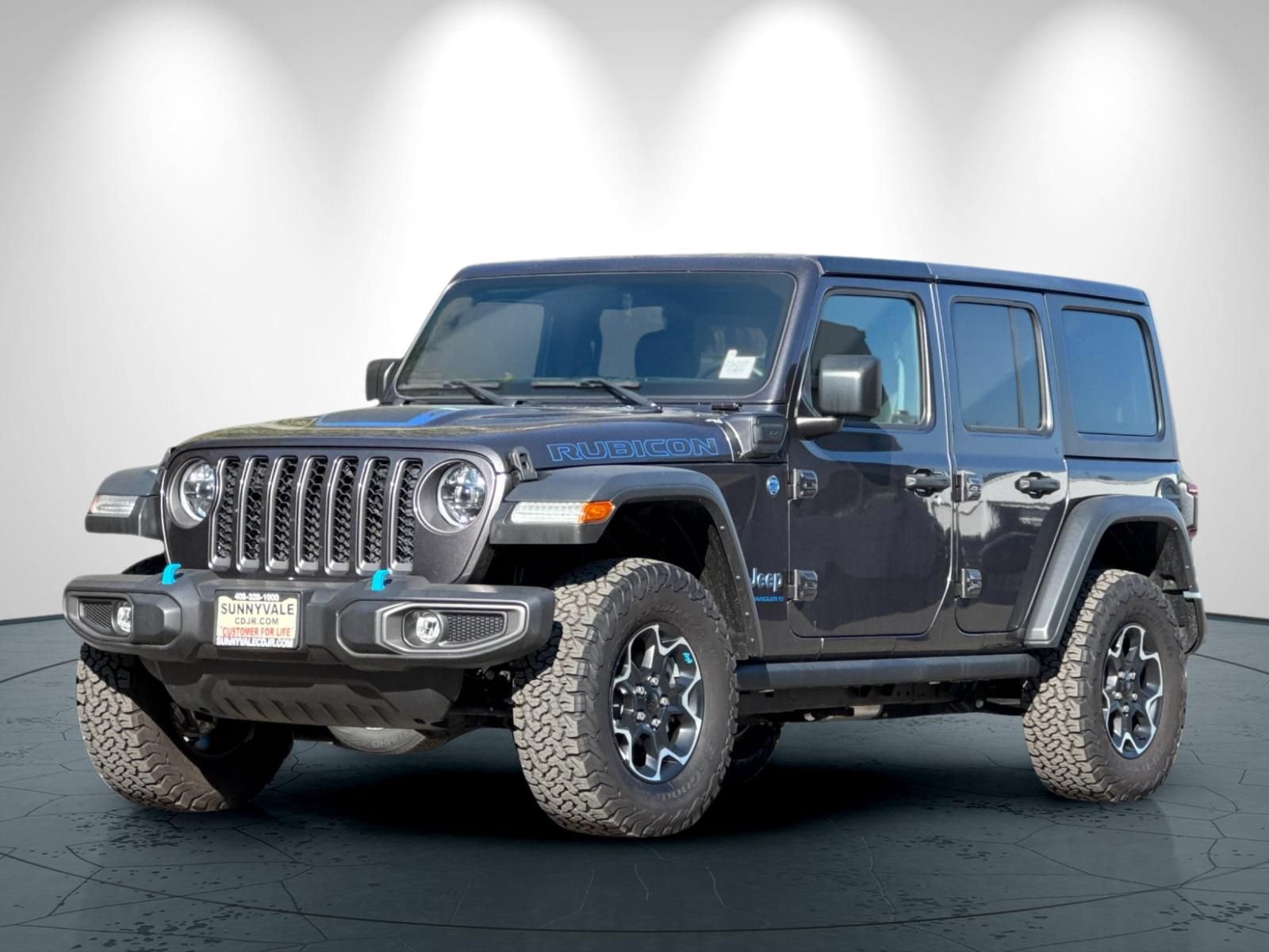 New 2023 Jeep Wrangler Unlimited Rubicon 4xe w/ Cold Weather Group AWD/4WD image 8