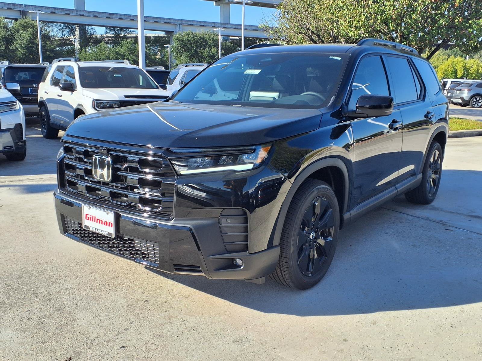 New 2026 Honda Pilot Black Edition image 3