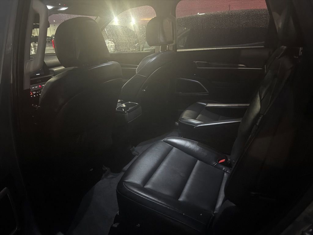Used 2025 Kia Telluride S image 10