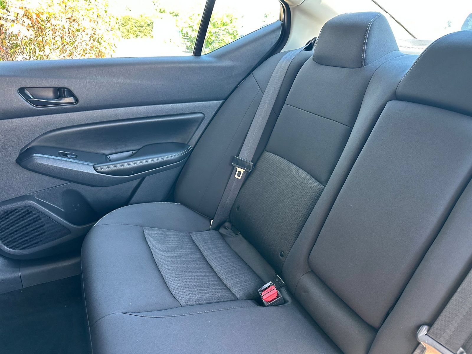 Used 2025 Nissan Altima 2.5 SV FWD image 40