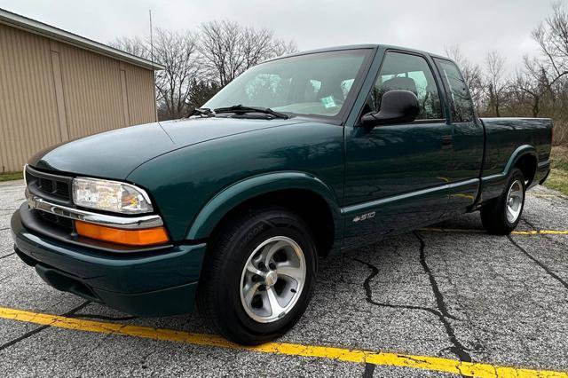 Used 1998 Chevrolet S10 Pickup LS w/ Preferred Equipment Group