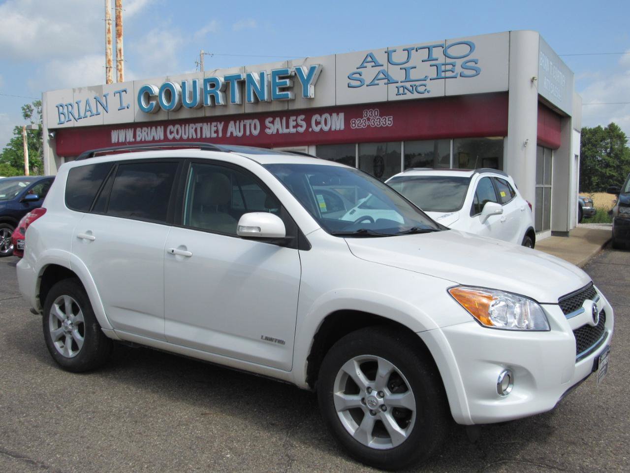 Used 2012 Toyota RAV4 Limited w/ Premium Plus Value Pkg AWD/4WD image 2