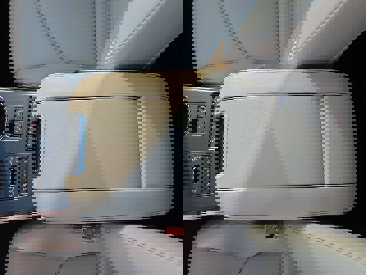 Used 2022 Toyota Highlander XLE image 20