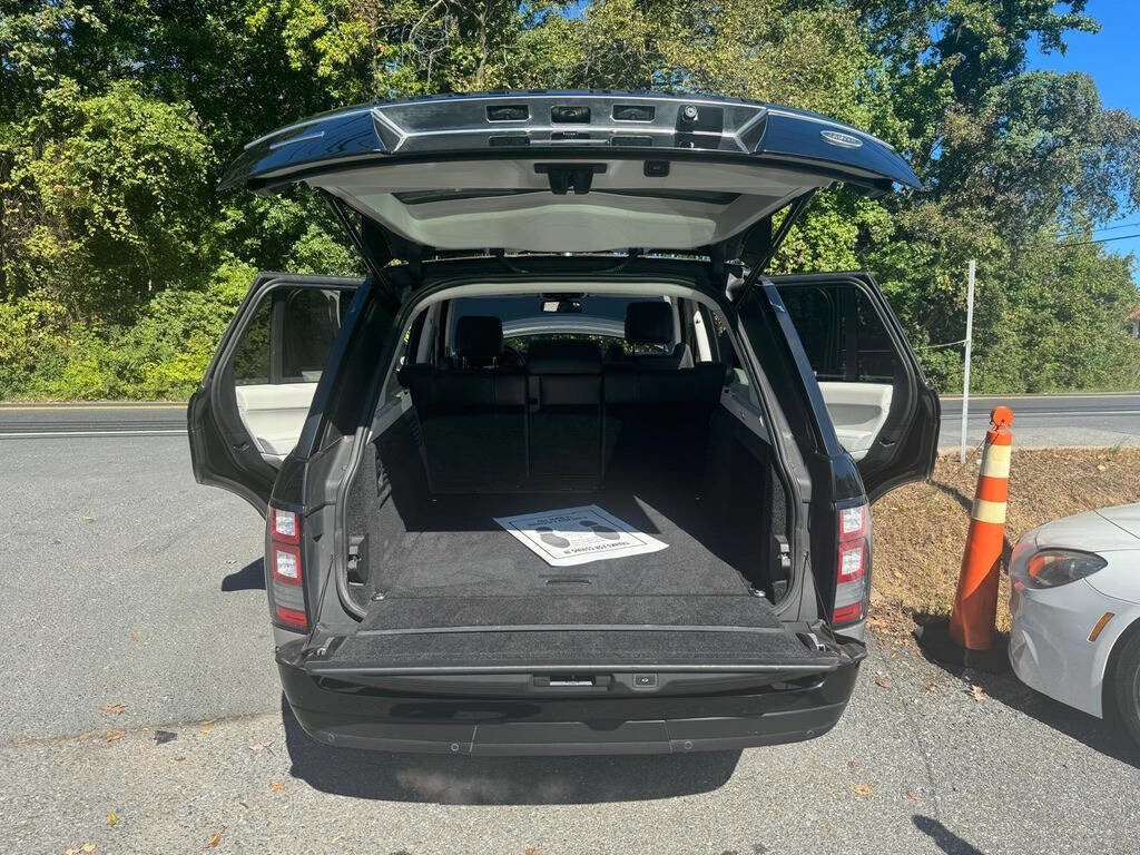 Used 2015 Land Rover Range Rover Supercharged image 12