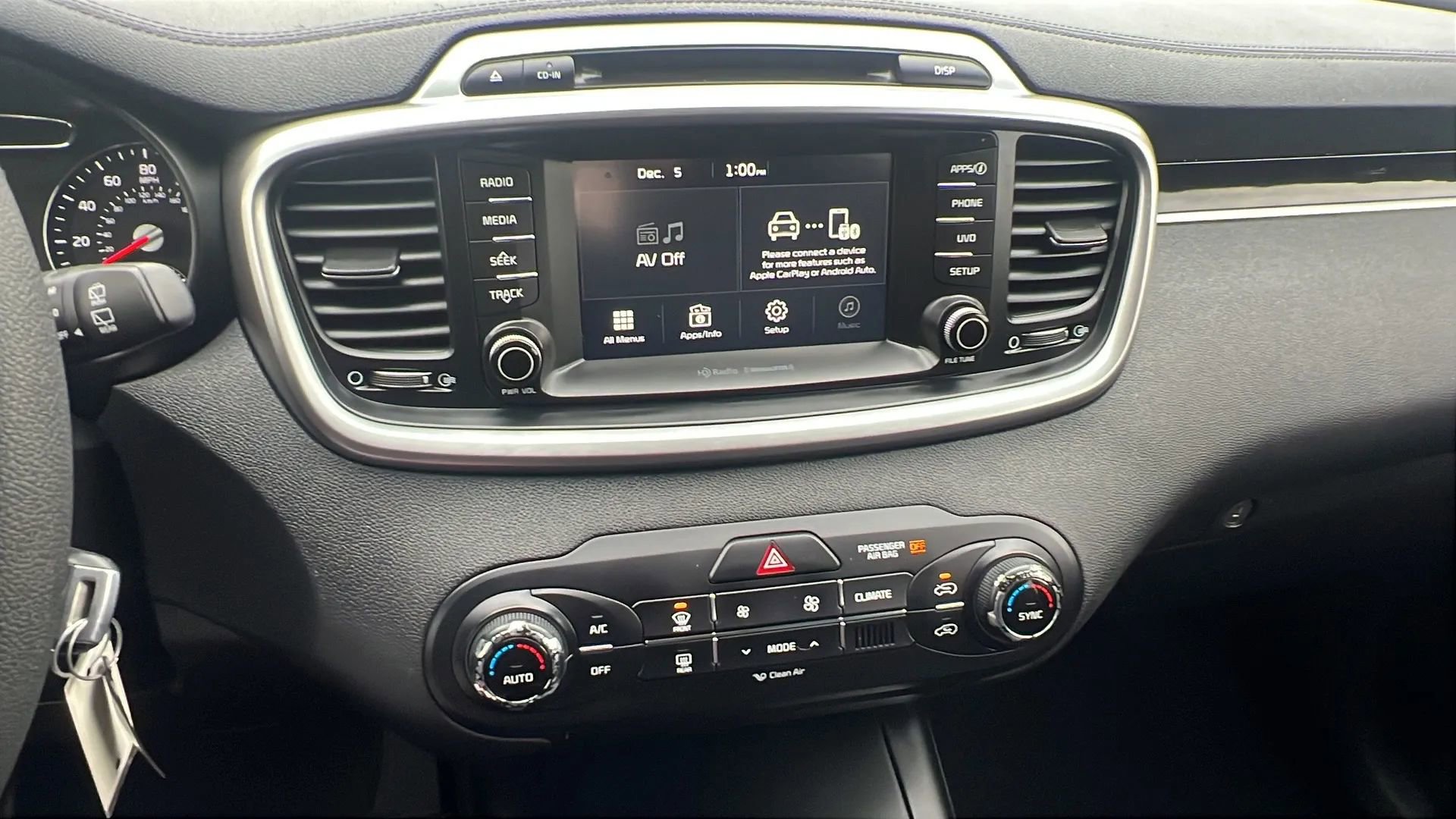 Used 2018 Kia Sorento LX image 17