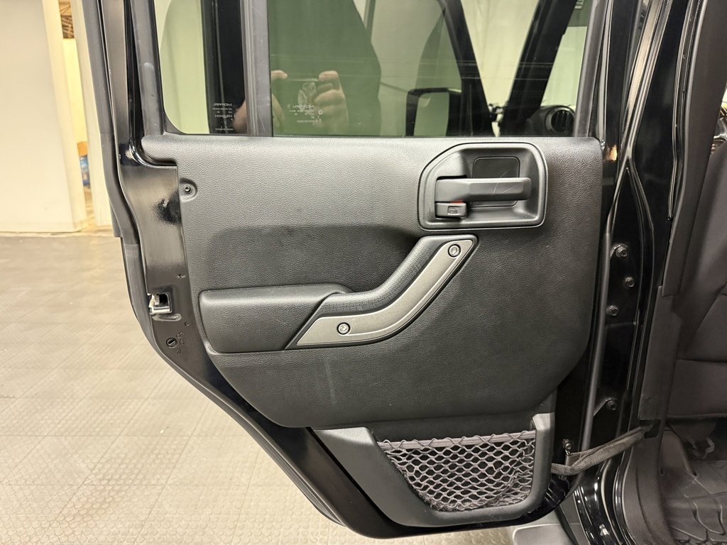 Used 2018 Jeep Wrangler Unlimited Sport S image 22
