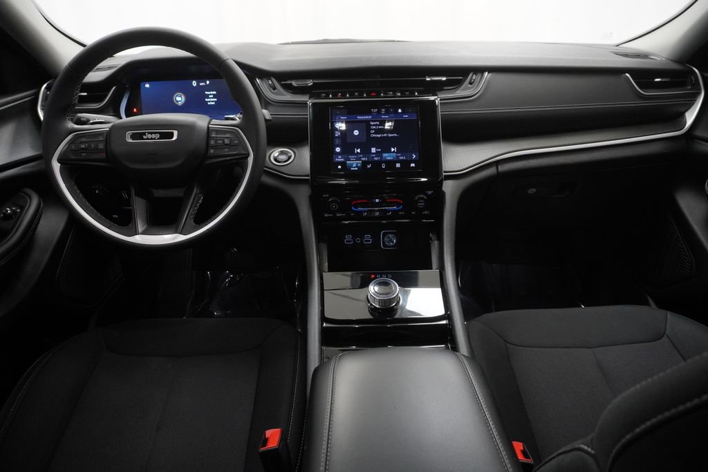 Certified 2023 Jeep Grand Cherokee L Laredo AWD/4WD image 27