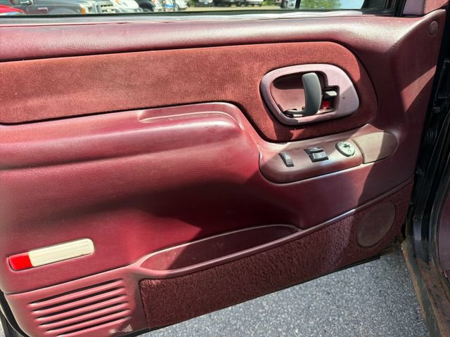 Used 1995 GMC Sierra 1500 2WD Regular Cab image 11