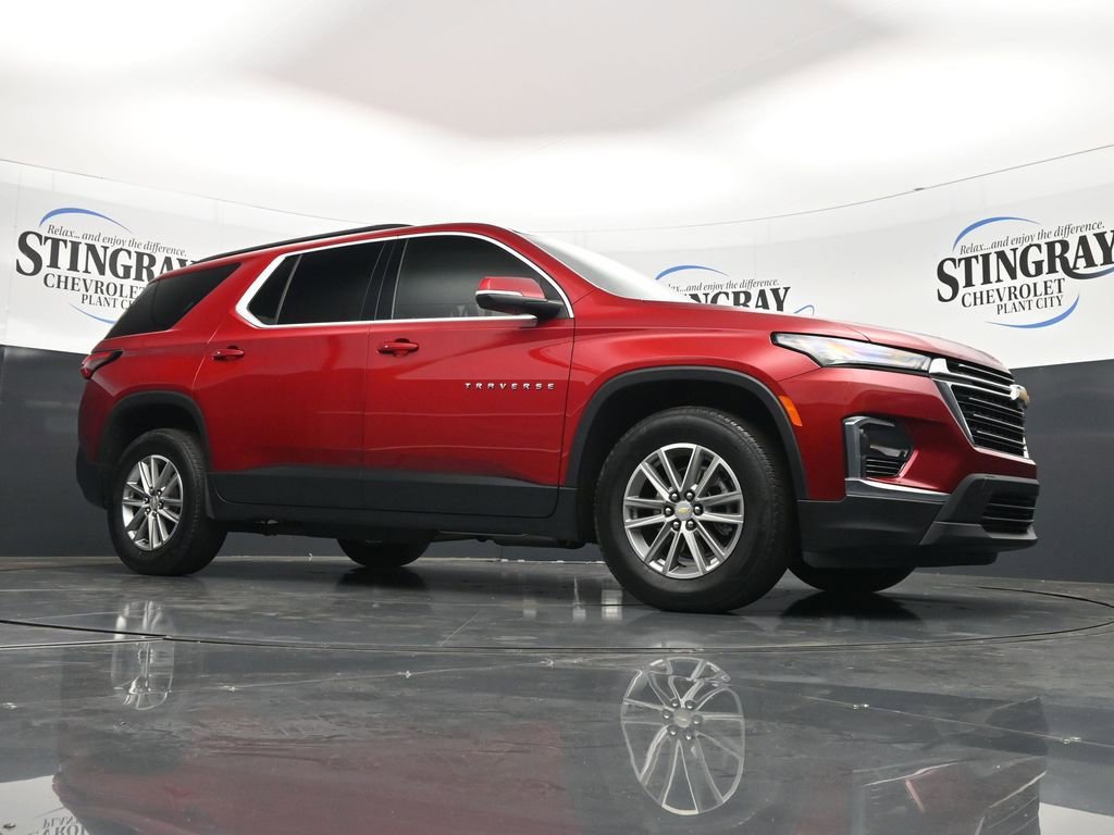 Used 2023 Chevrolet Traverse LT image 17