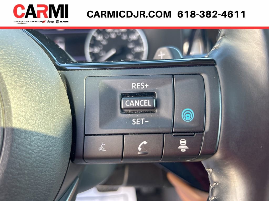 Used 2022 Nissan Pathfinder Platinum w/ Cargo Package AWD/4WD image 17