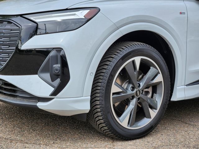 Used 2024 Audi Q4 e-tron Premium Plus w/ Premium Plus image 7