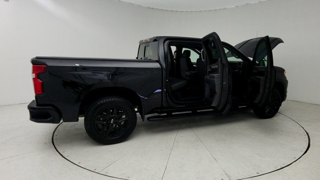 Used 2025 Chevrolet Silverado 1500 RST AWD/4WD image 13