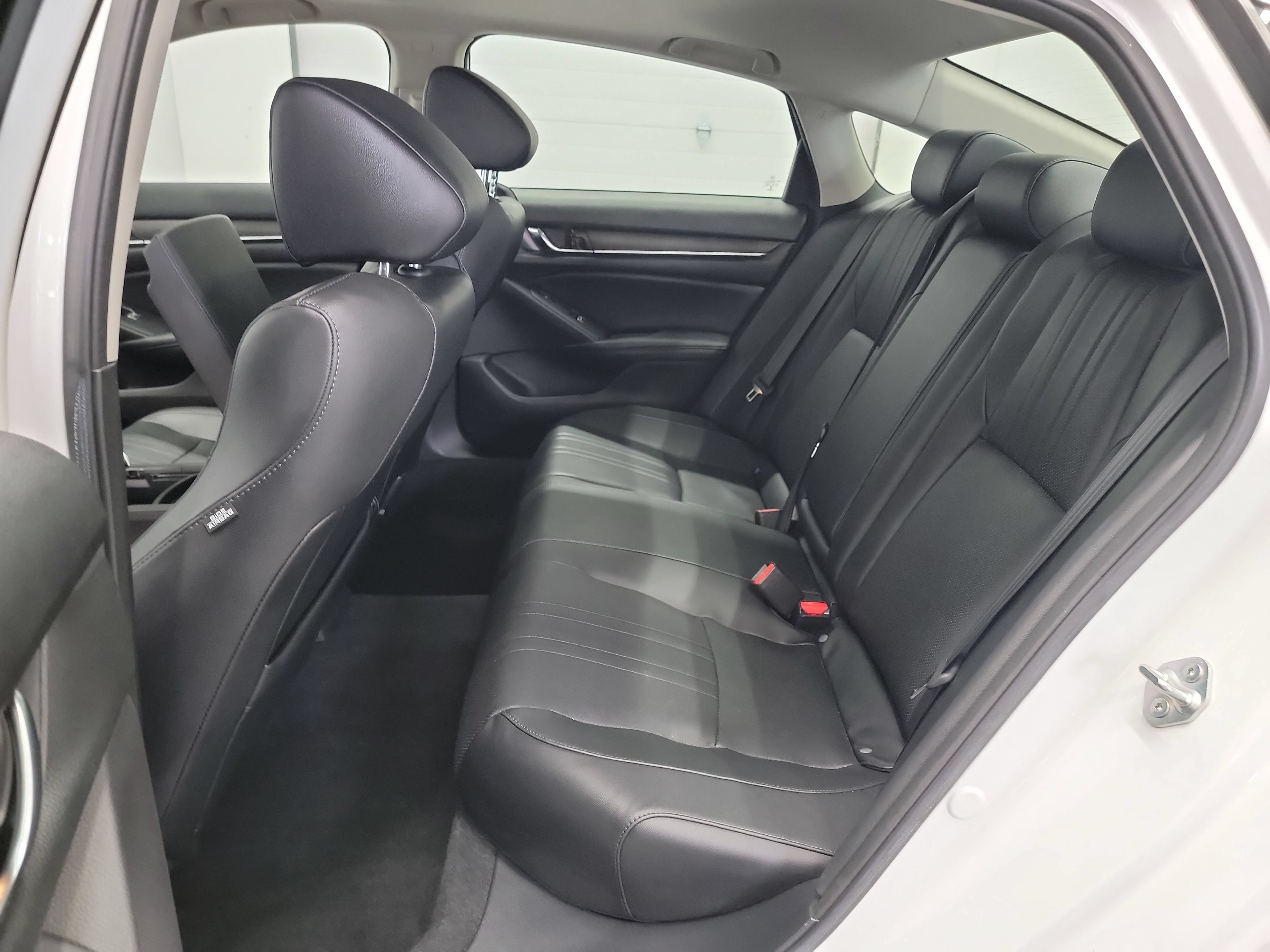 Used 2021 Honda Accord Touring image 28