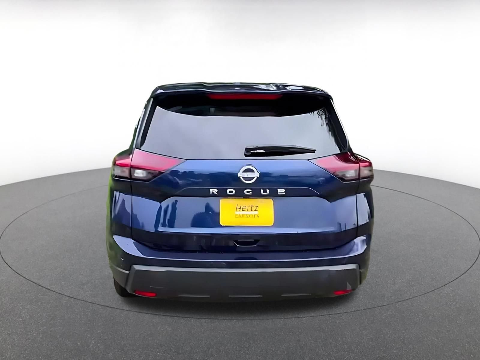 Used 2025 Nissan Rogue SV FWD image 12