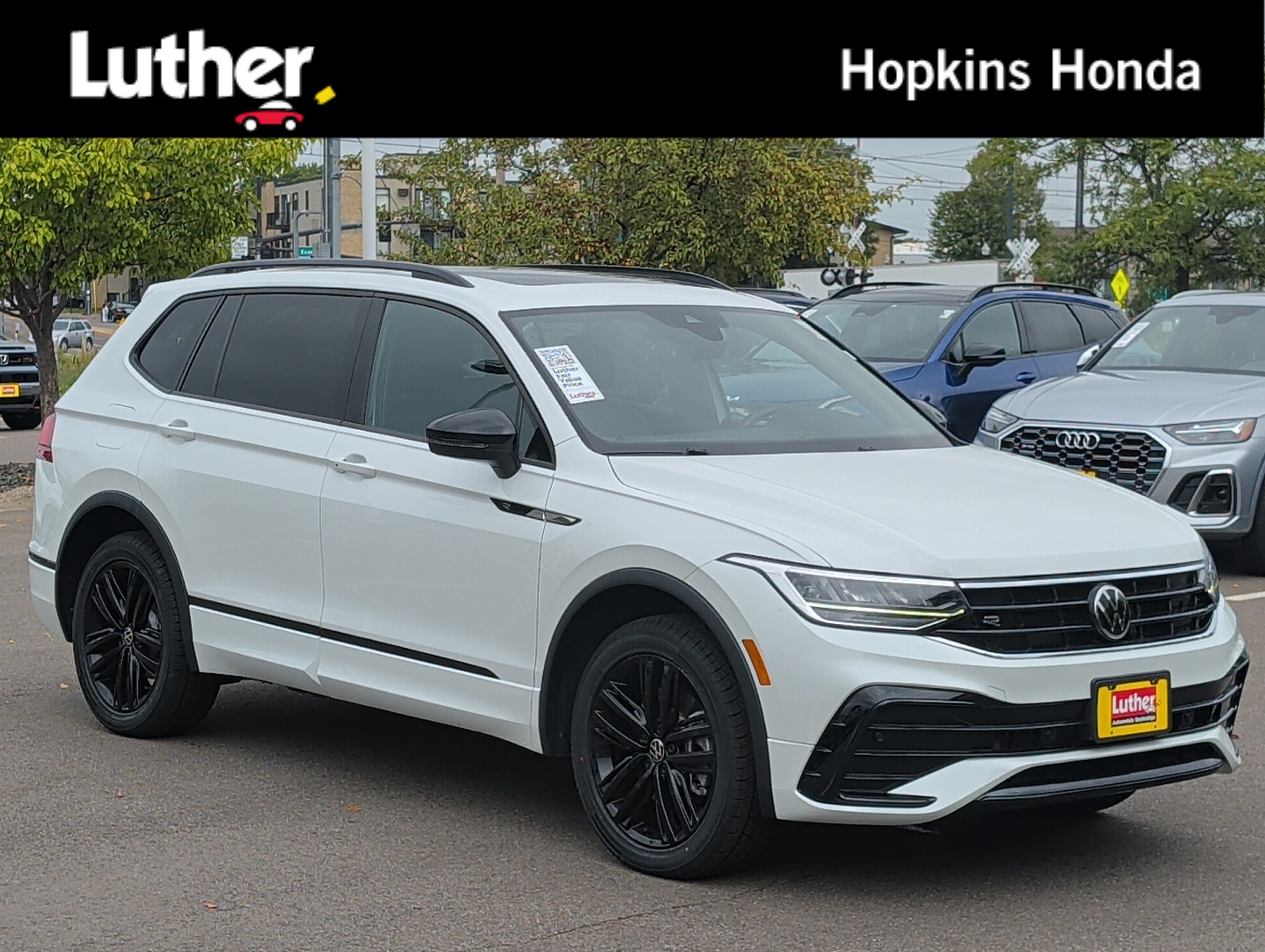 Used 2022 Volkswagen Tiguan SE R-Line