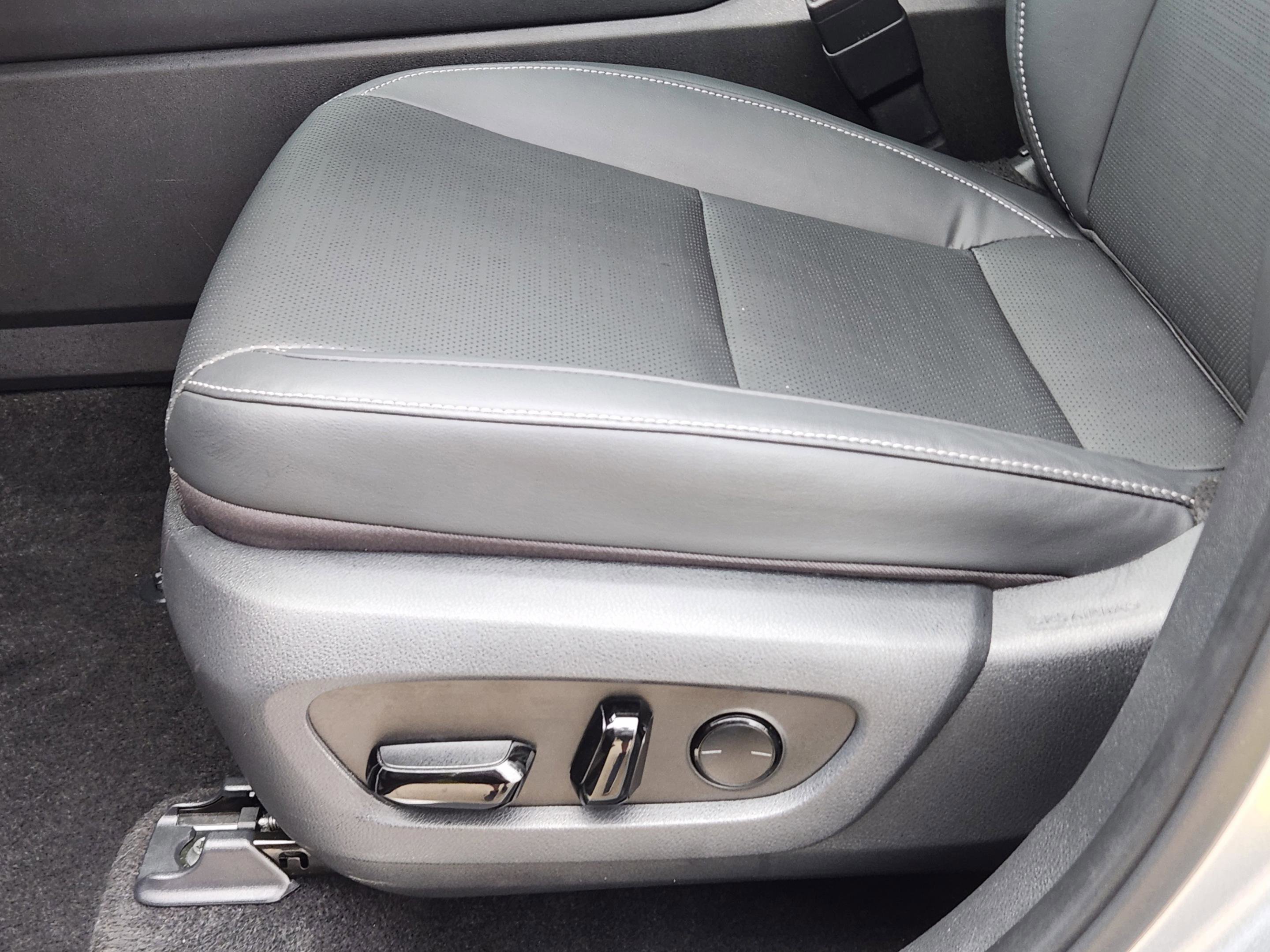 Certified 2025 Lexus TX 350 FWD w/ Technology Package image 18