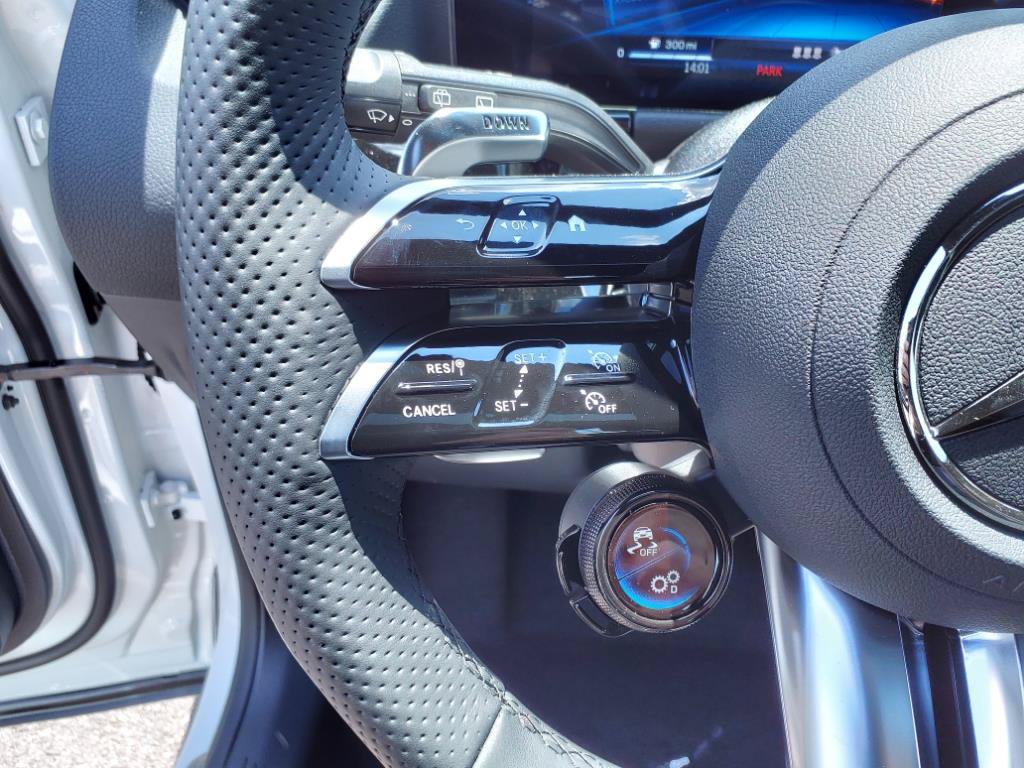 New 2025 Mercedes-Benz GLA 35 AMG 4MATIC image 15