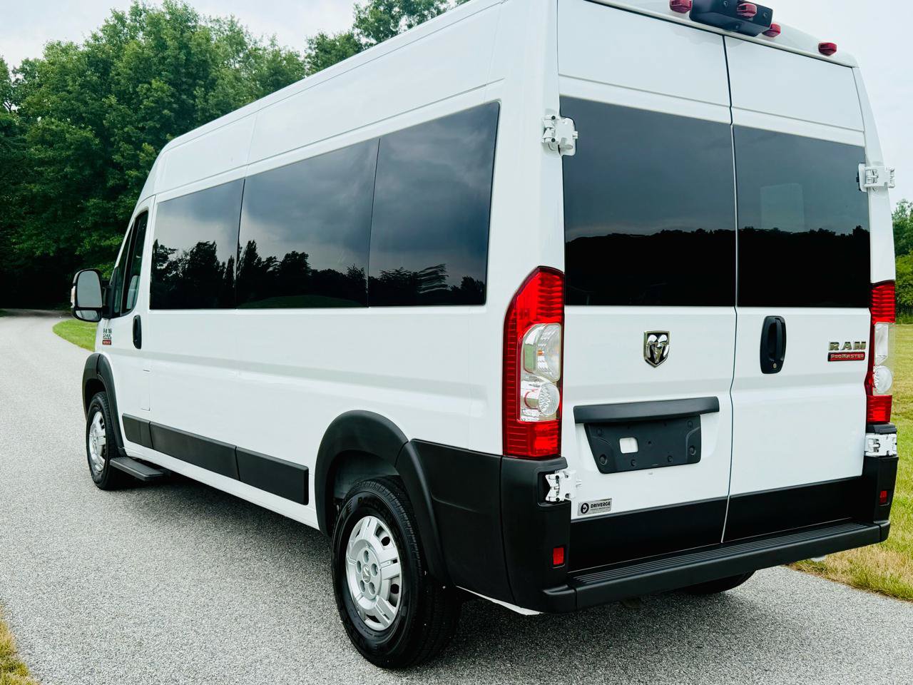 Used 2022 RAM ProMaster 2500 w/ Convenience Group FWD image 4
