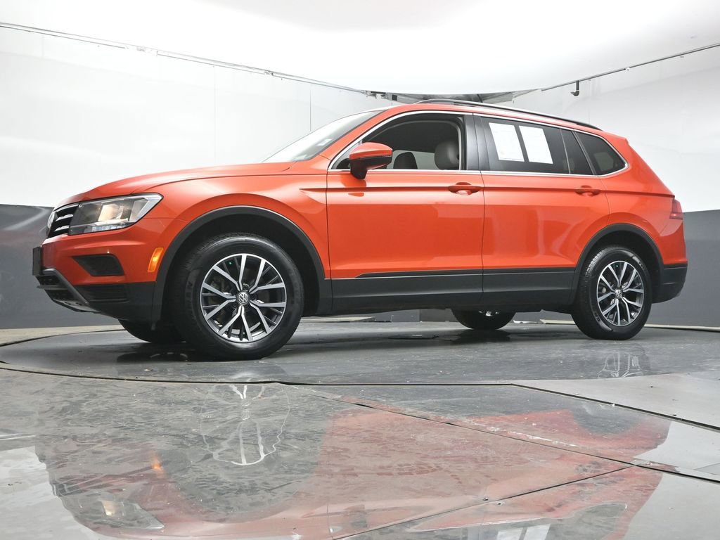 Used 2019 Volkswagen Tiguan SE image 36