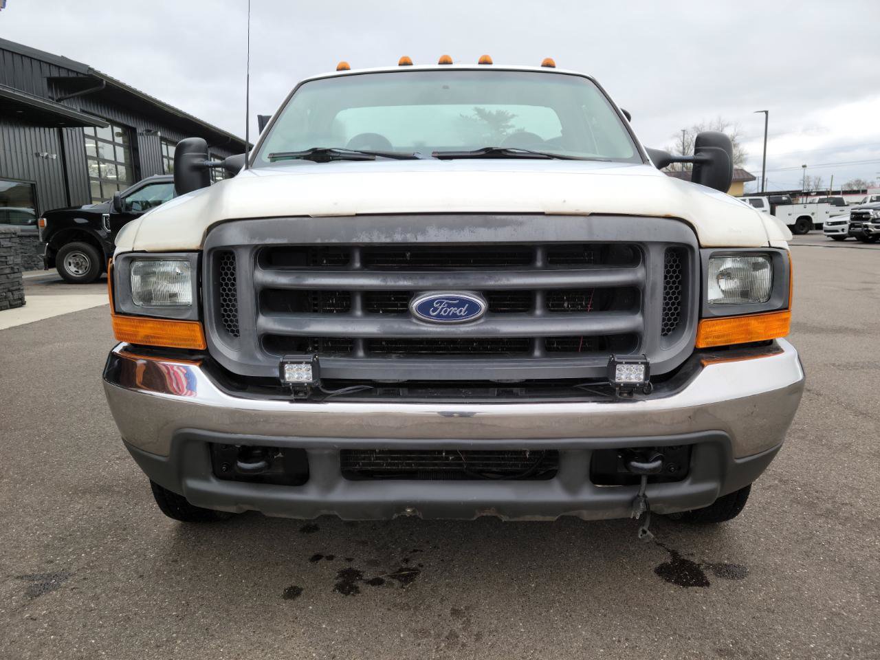 Used 1999 Ford F350 XL RWD image 2