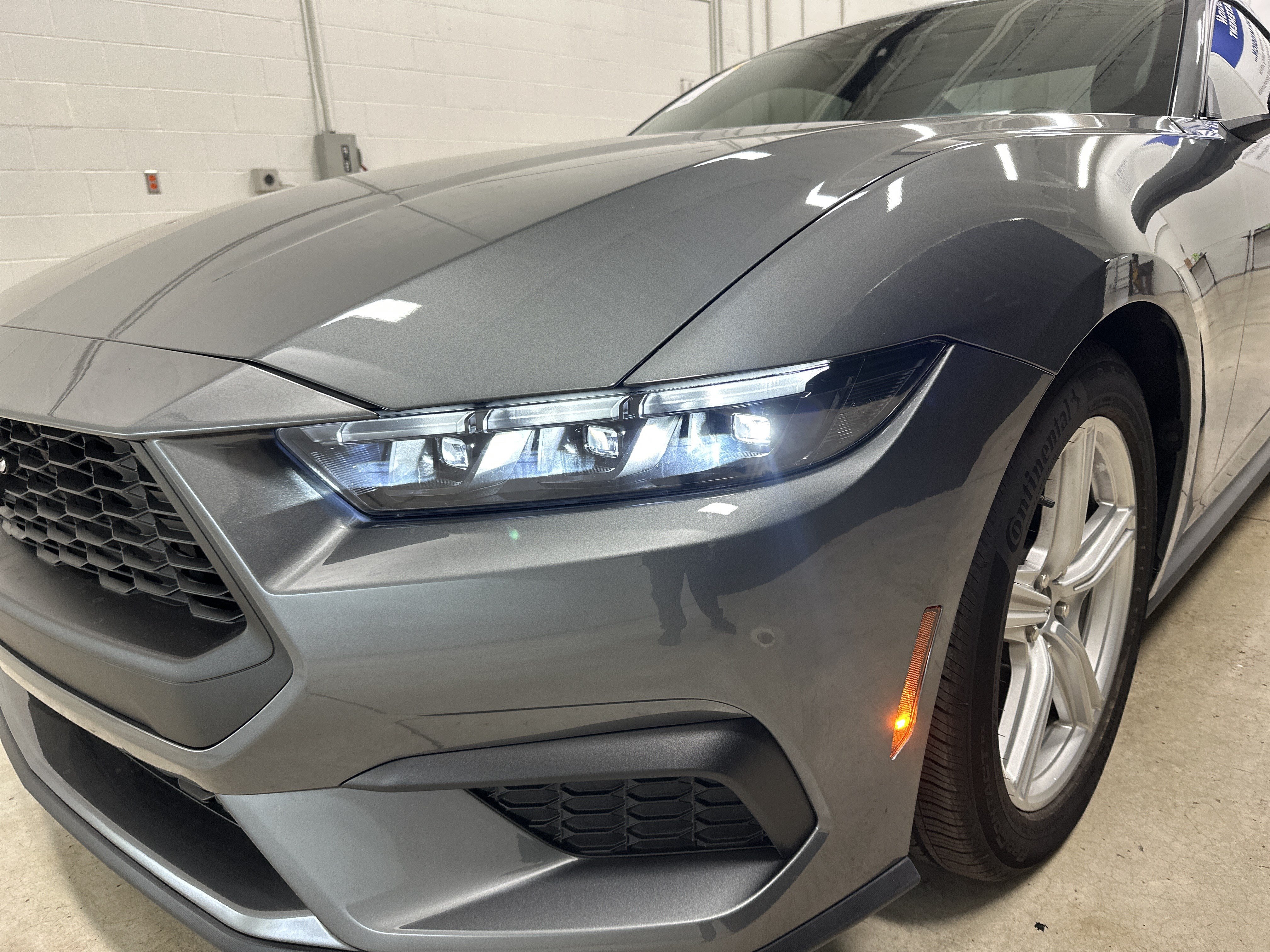 Used 2026 Ford Mustang Coupe RWD image 6