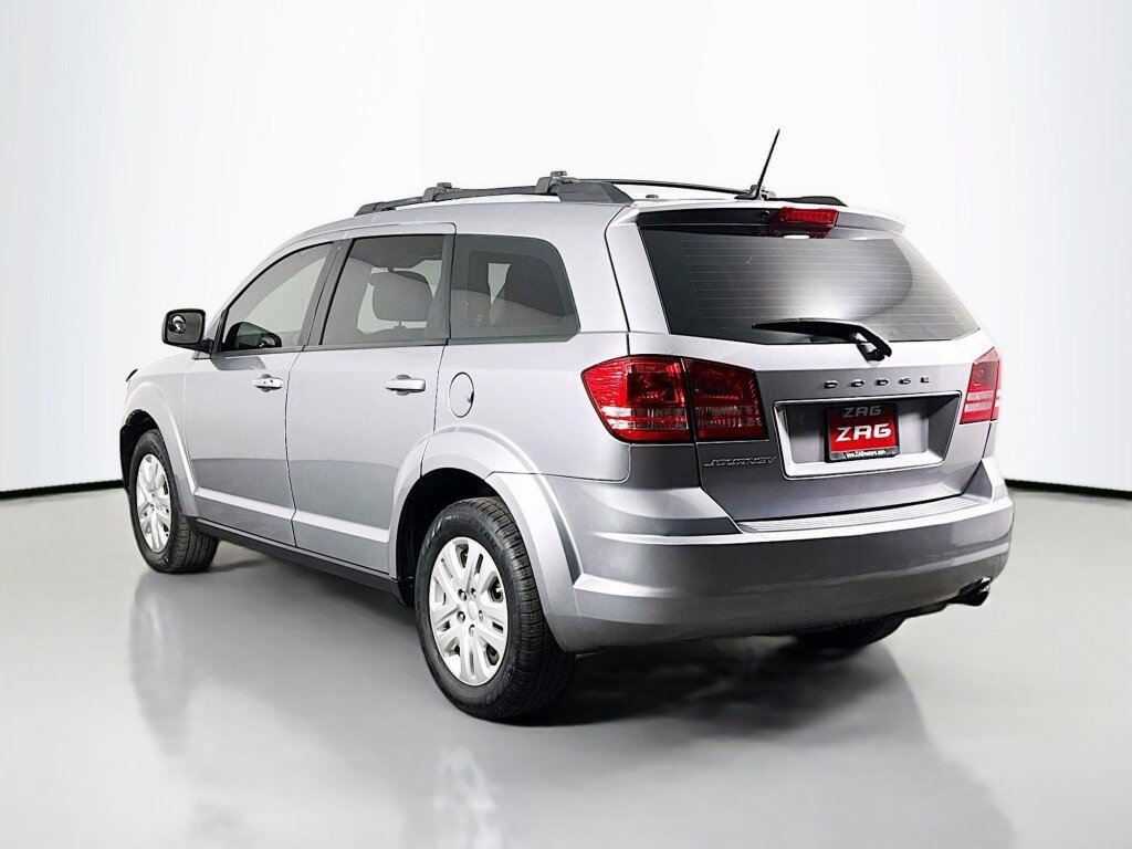 Used 2016 Dodge Journey SE FWD image 3