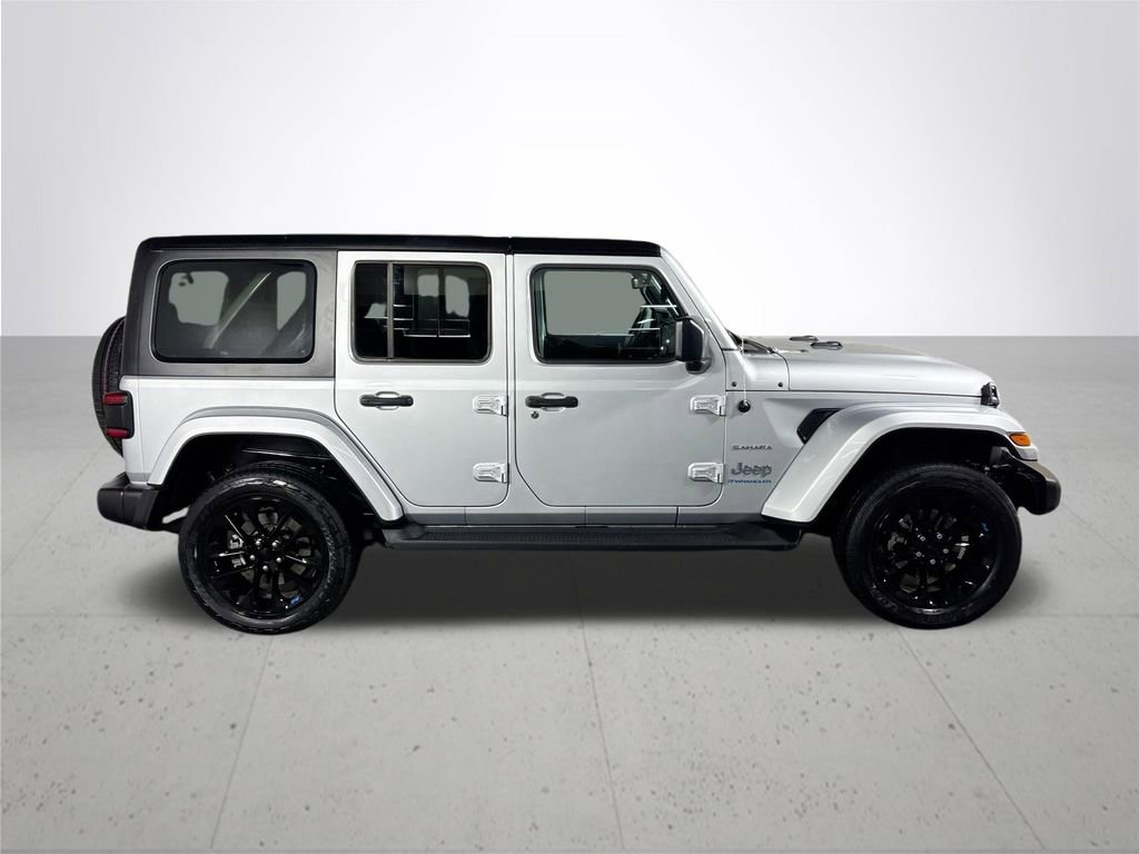 Used 2023 Jeep Wrangler Unlimited Sahara w/ Cold Weather Group image 5