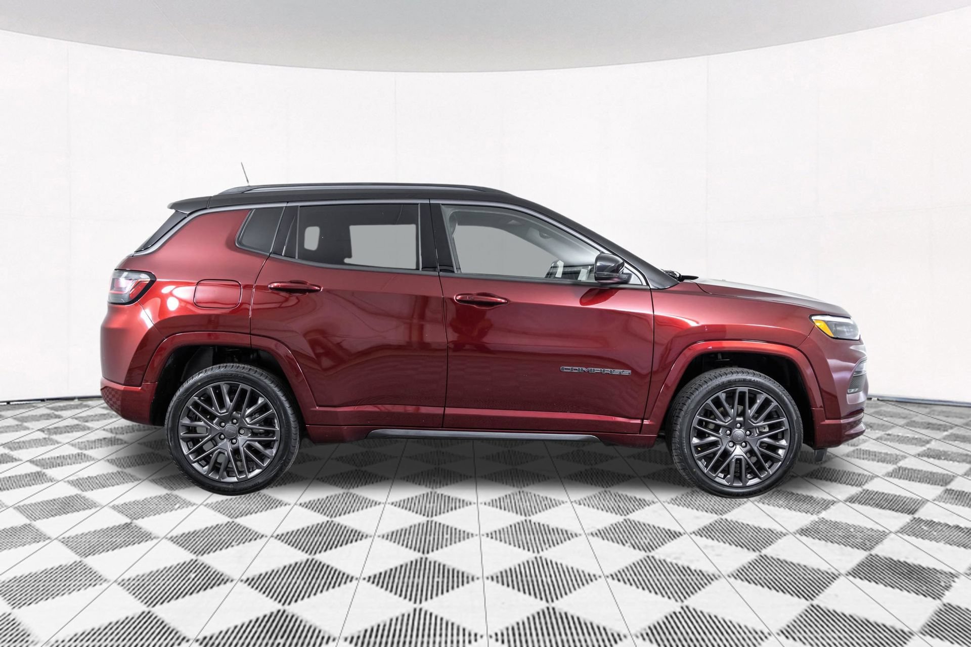 Used 2022 Jeep Compass High Altitude AWD/4WD image 22