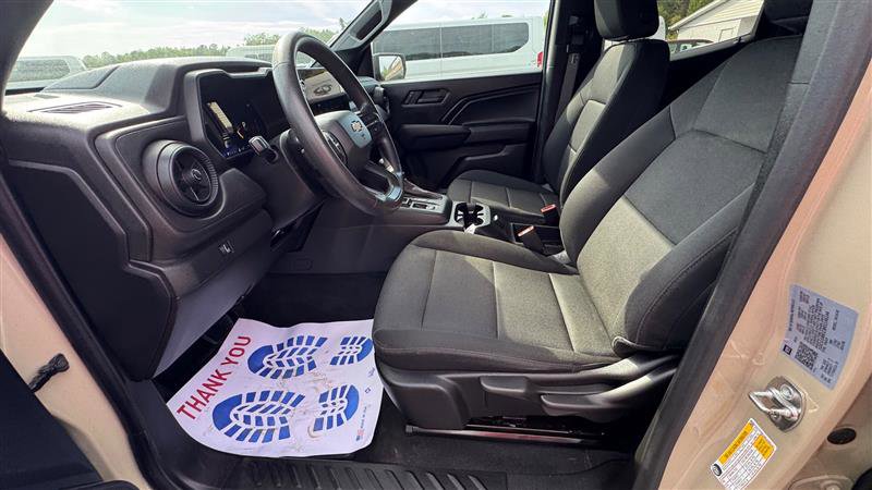 Used 2024 Chevrolet Colorado W/T image 36