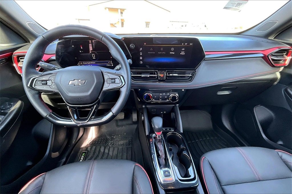 Used 2024 Chevrolet TrailBlazer RS w/ Driver Confidence Package image 13