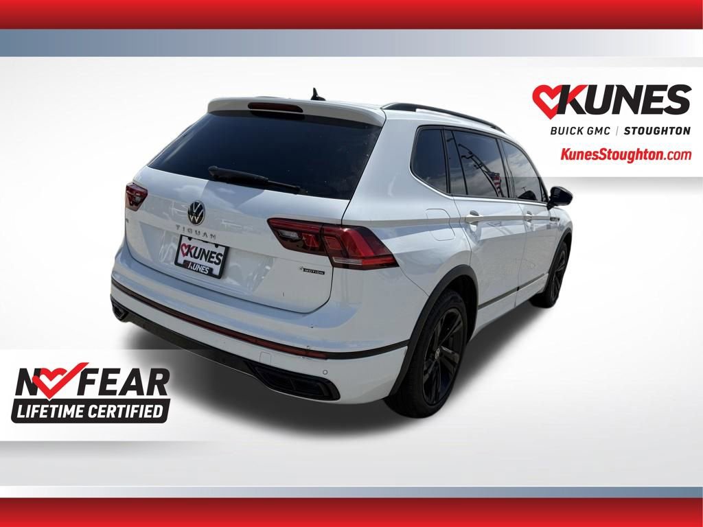 Used 2024 Volkswagen Tiguan SE R-Line AWD/4WD image 11