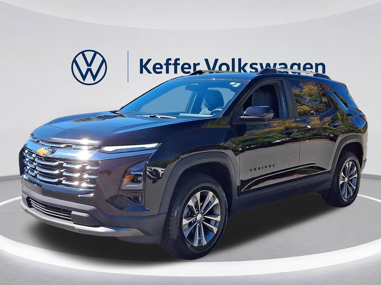 Used 2025 Chevrolet Equinox LT w/ Convenience Package II AWD/4WD image 3