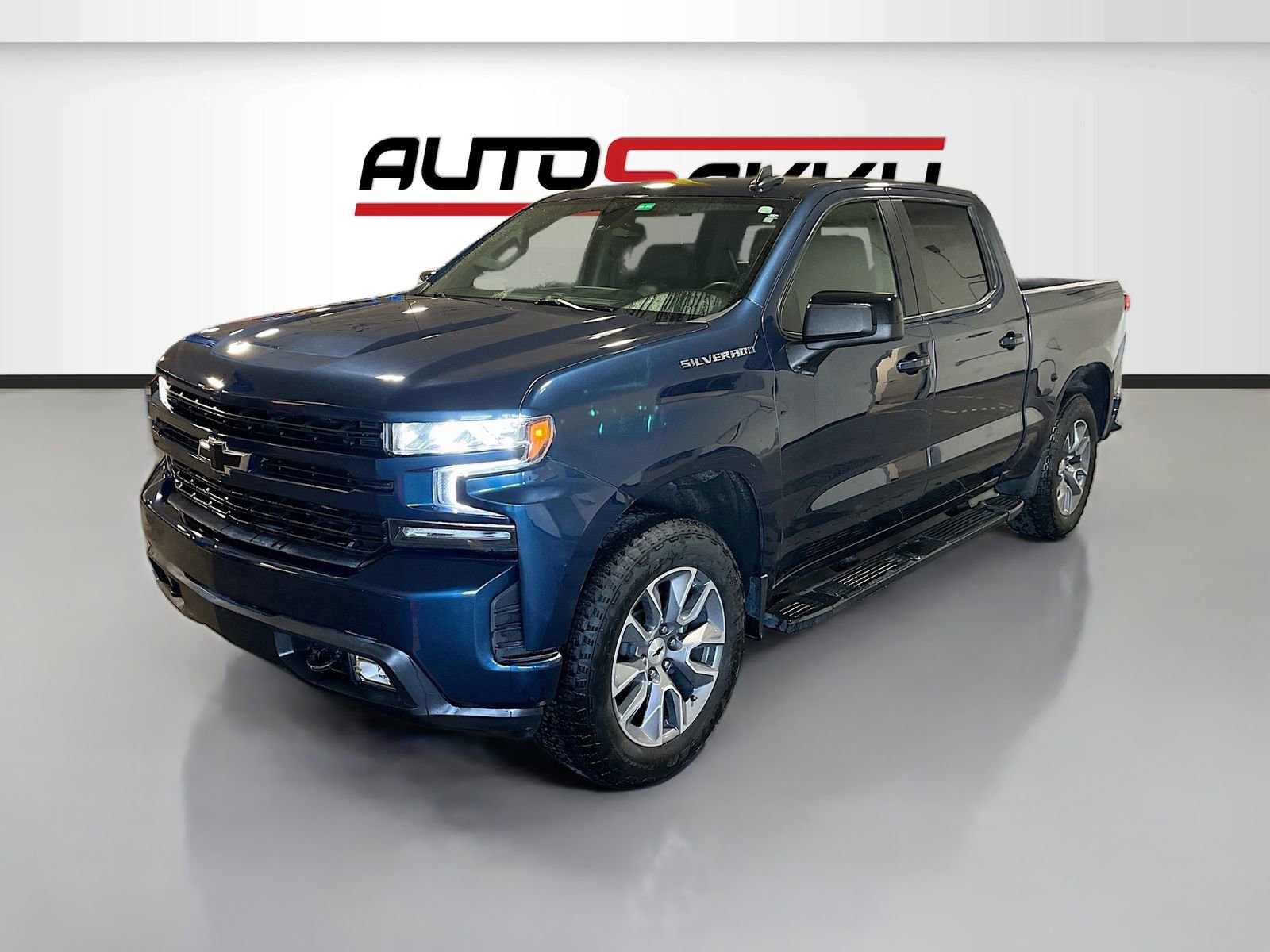 Used 2022 Chevrolet Silverado 1500 RST w/ Convenience Package II image 3