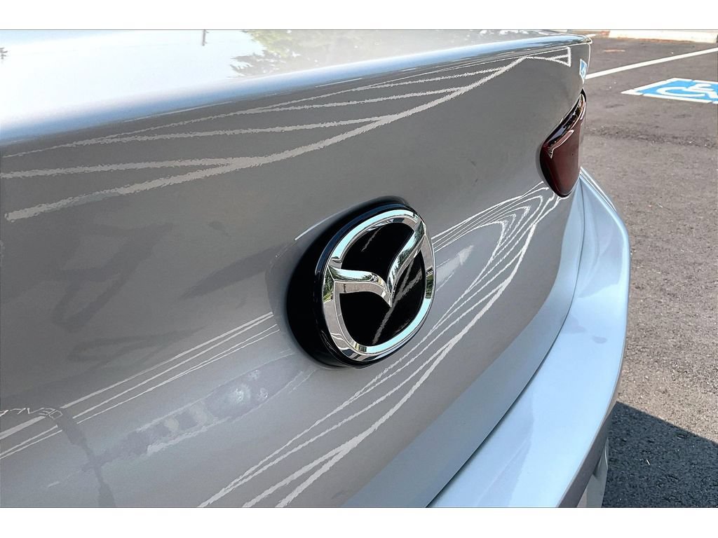 Used 2025 MAZDA MAZDA3 s FWD image 8