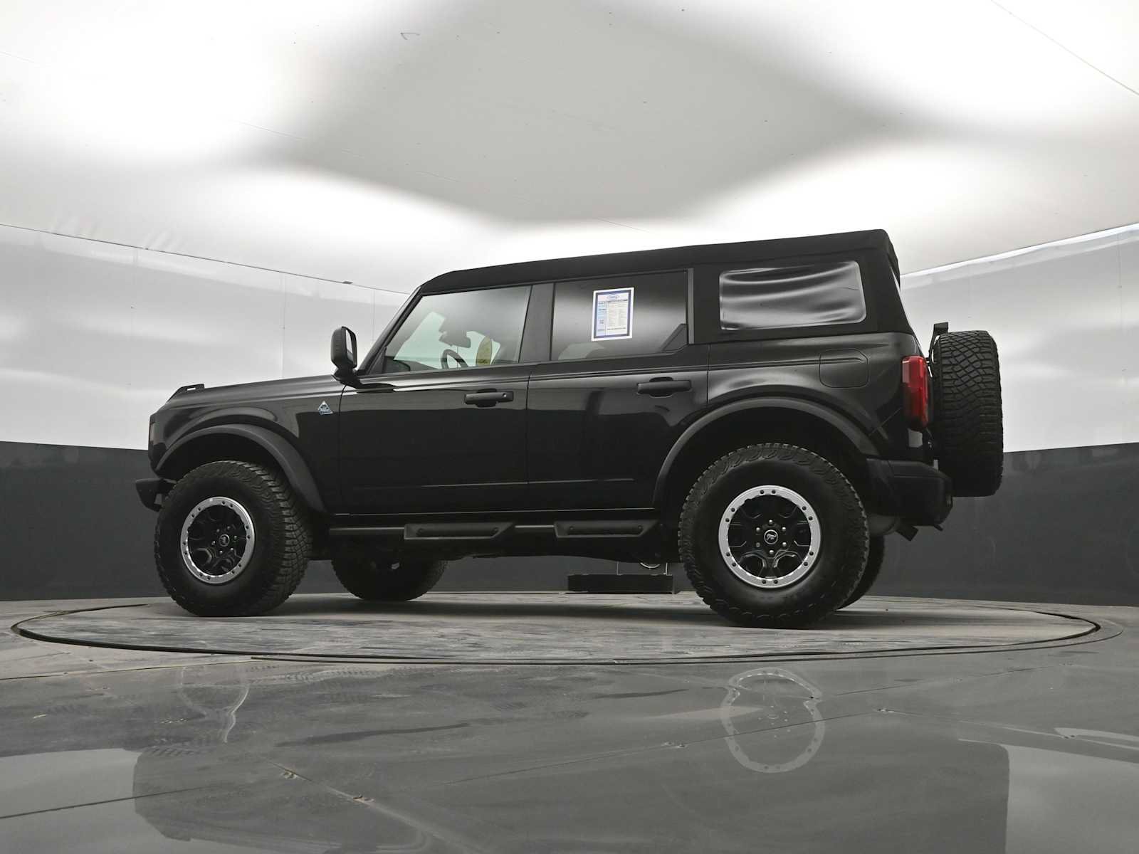 Used 2024 Ford Bronco Black Diamond w/ Sasquatch Package AWD/4WD image 36