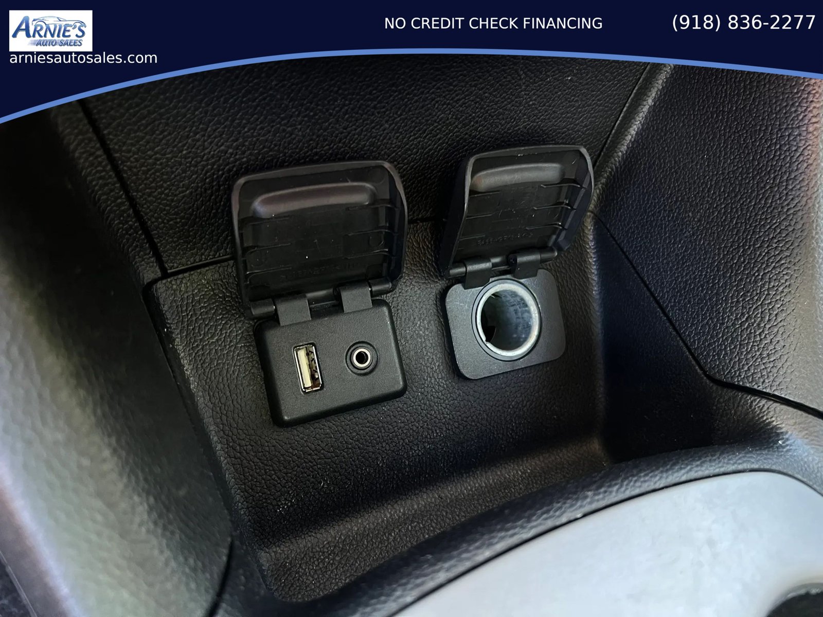 Used 2017 Chevrolet Cruze LS FWD image 12