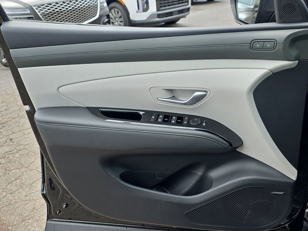 New 2025 Hyundai Tucson Limited image 37