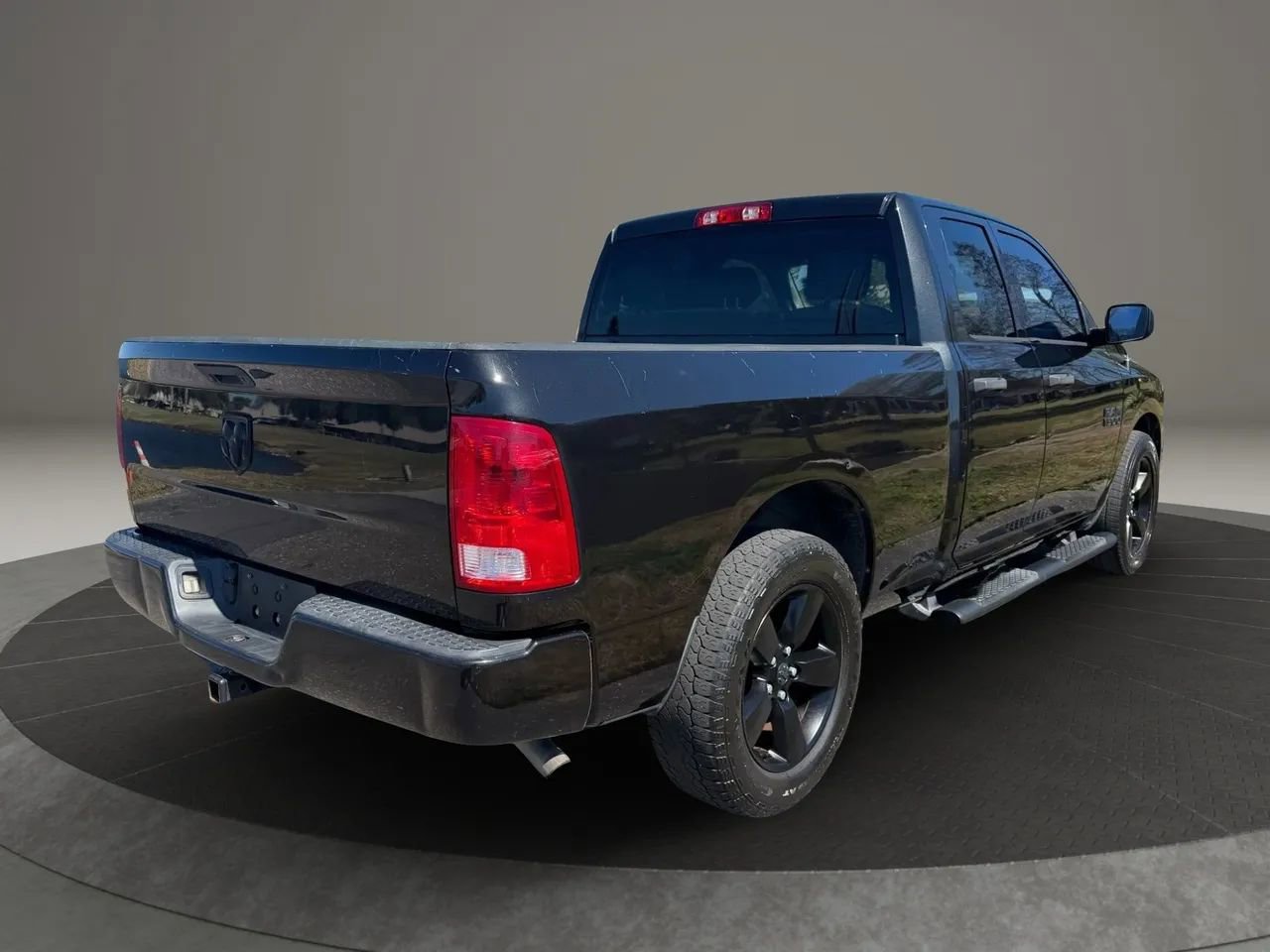 Used 2016 RAM 1500 Express w/ Black Ram 1500 Express Group RWD image 6
