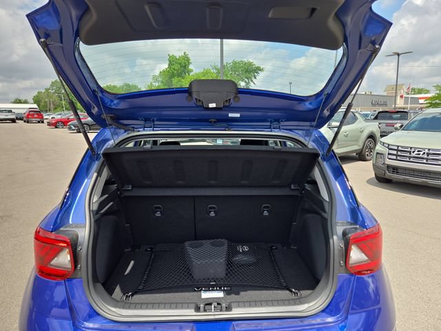 New 2026 Hyundai Venue SEL FWD image 31