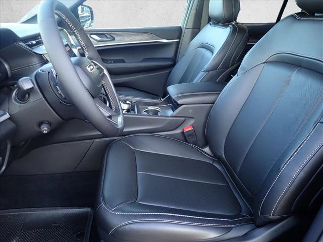 New 2026 Jeep Grand Cherokee Limited w/ Luxury Tech Group II image 13