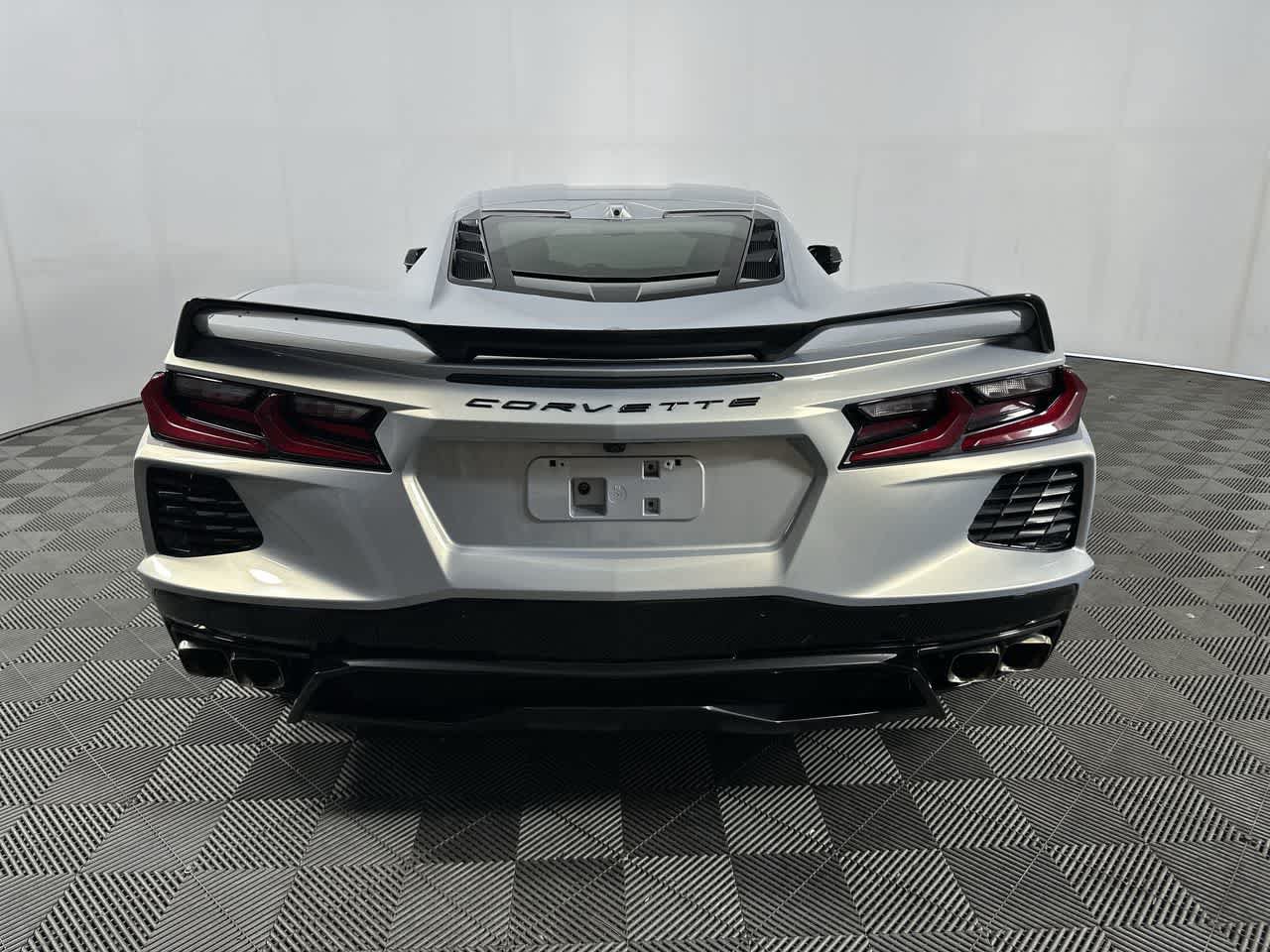 Used 2021 Chevrolet Corvette Stingray Premium Cpe w/ Z51 Performance Package RWD image 2