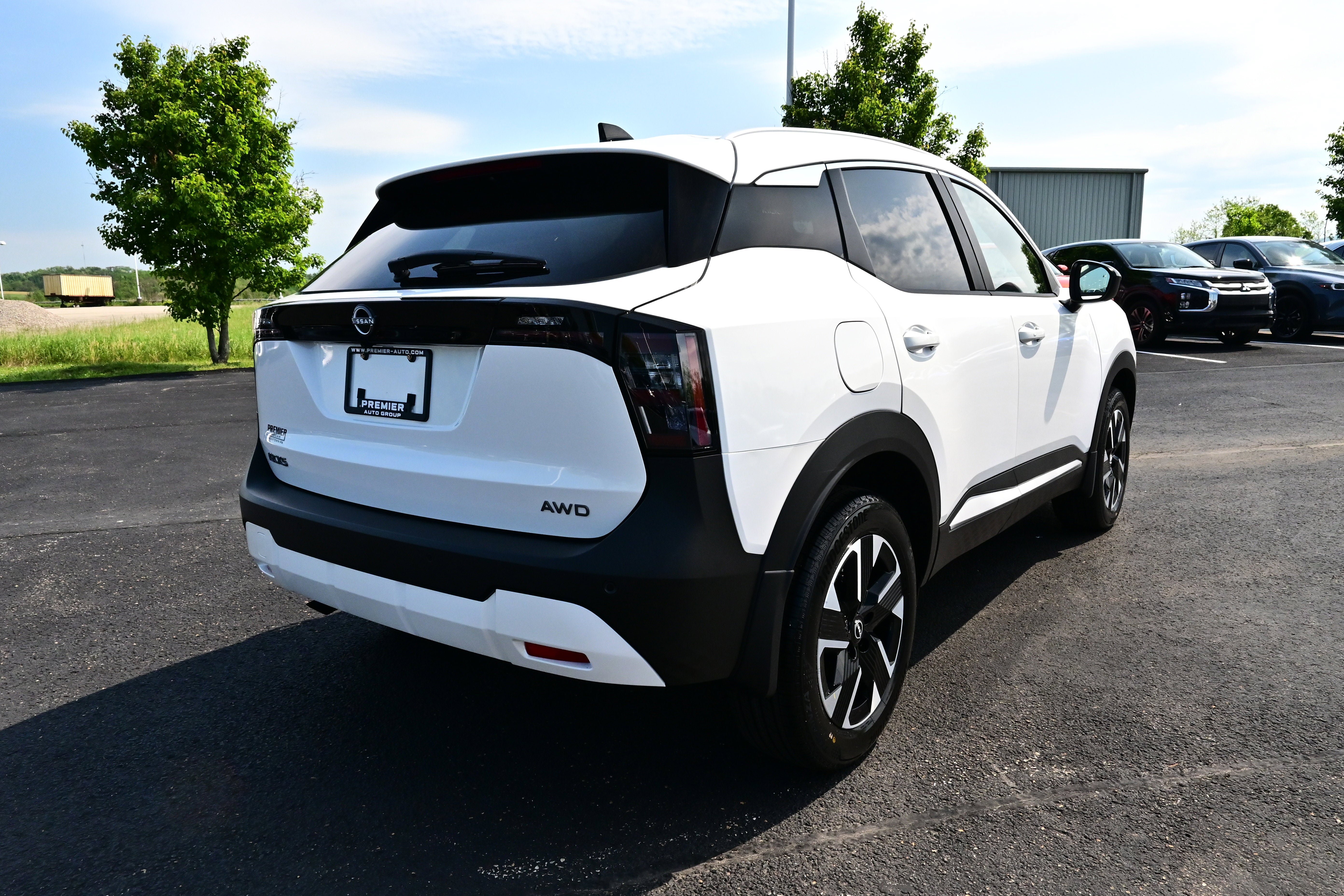 New 2026 Nissan Kicks SV w/ SV Premium Package AWD/4WD image 6