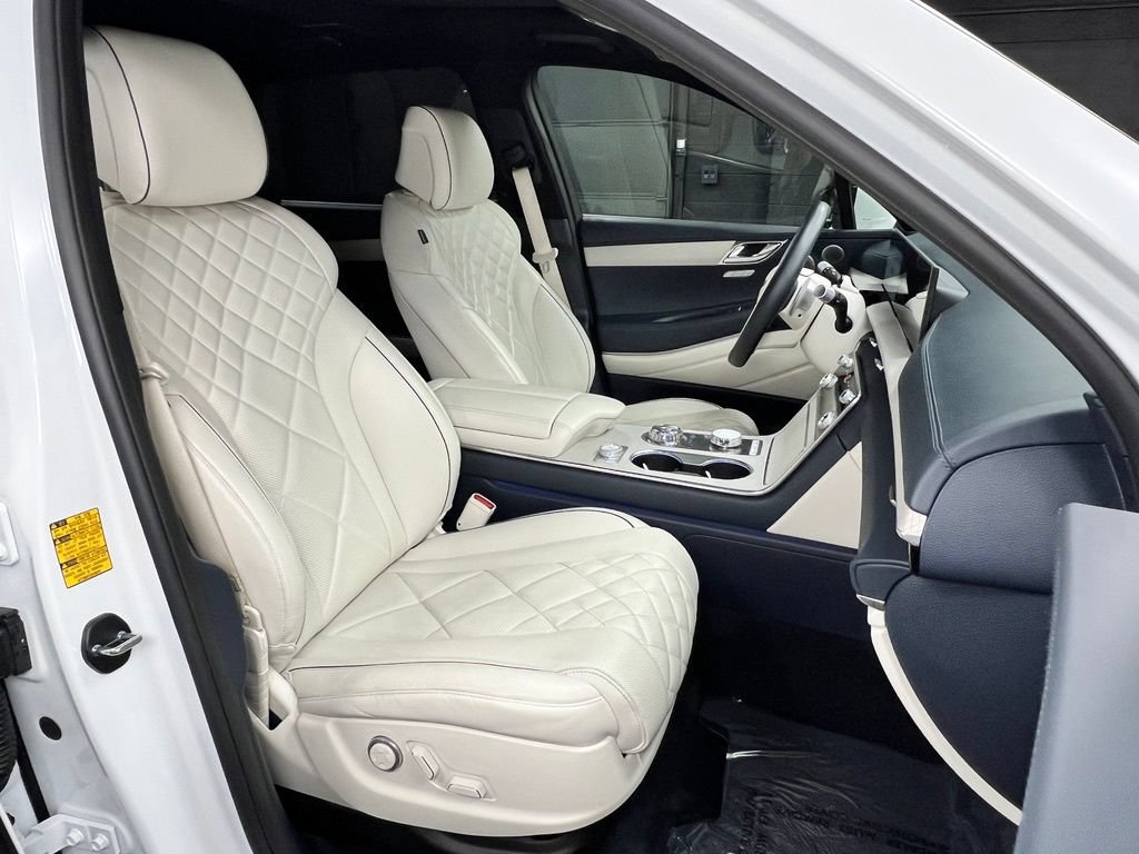 Used 2025 Genesis GV80 3.5T Prestige AWD/4WD image 8